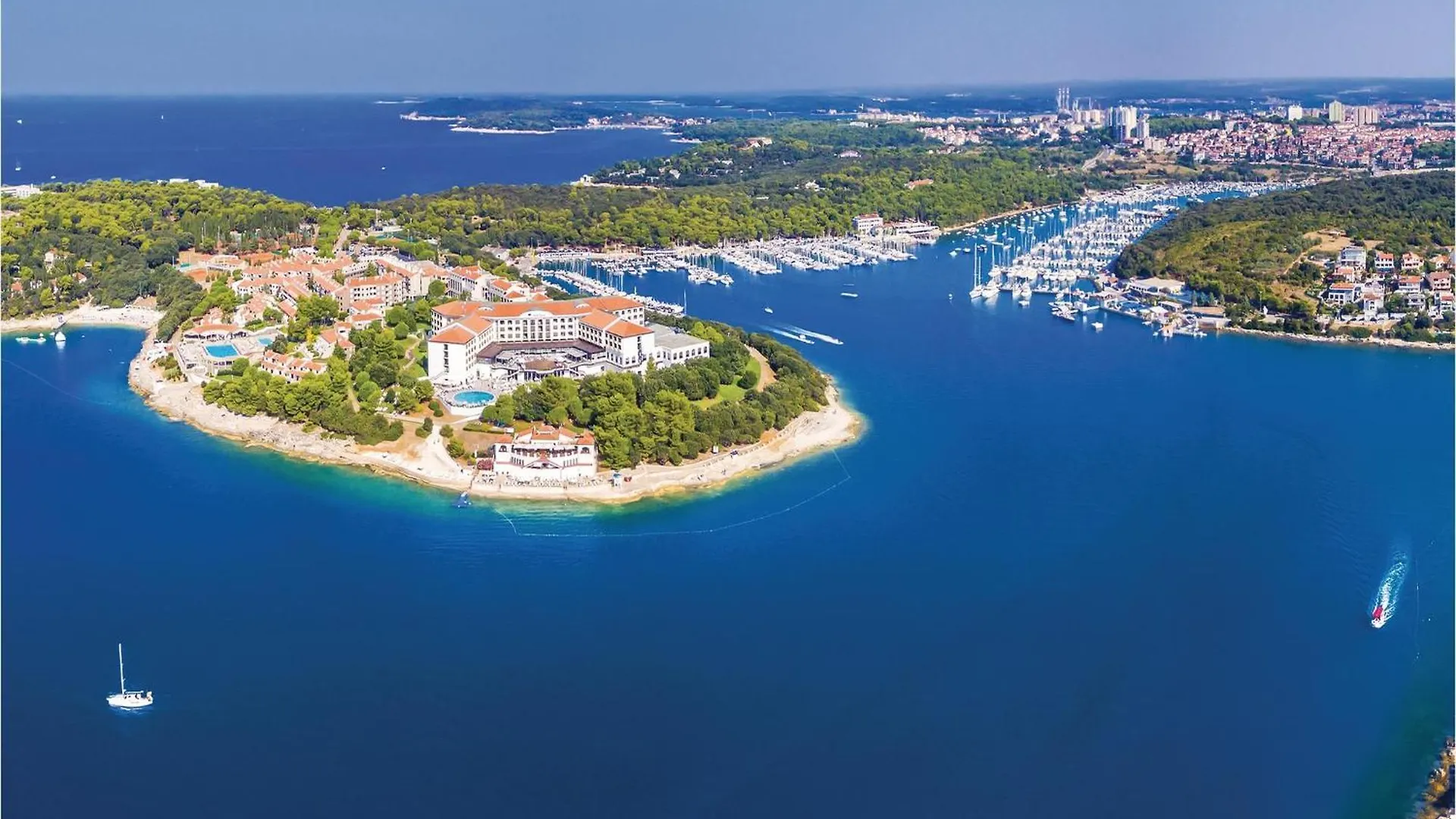 5 Bedroom Beautiful Apartment In Pula 0*,  Croatia