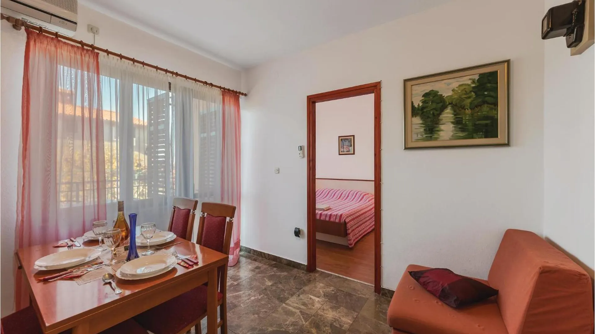 5 Bedroom Beautiful Apartment In Pula Croatia