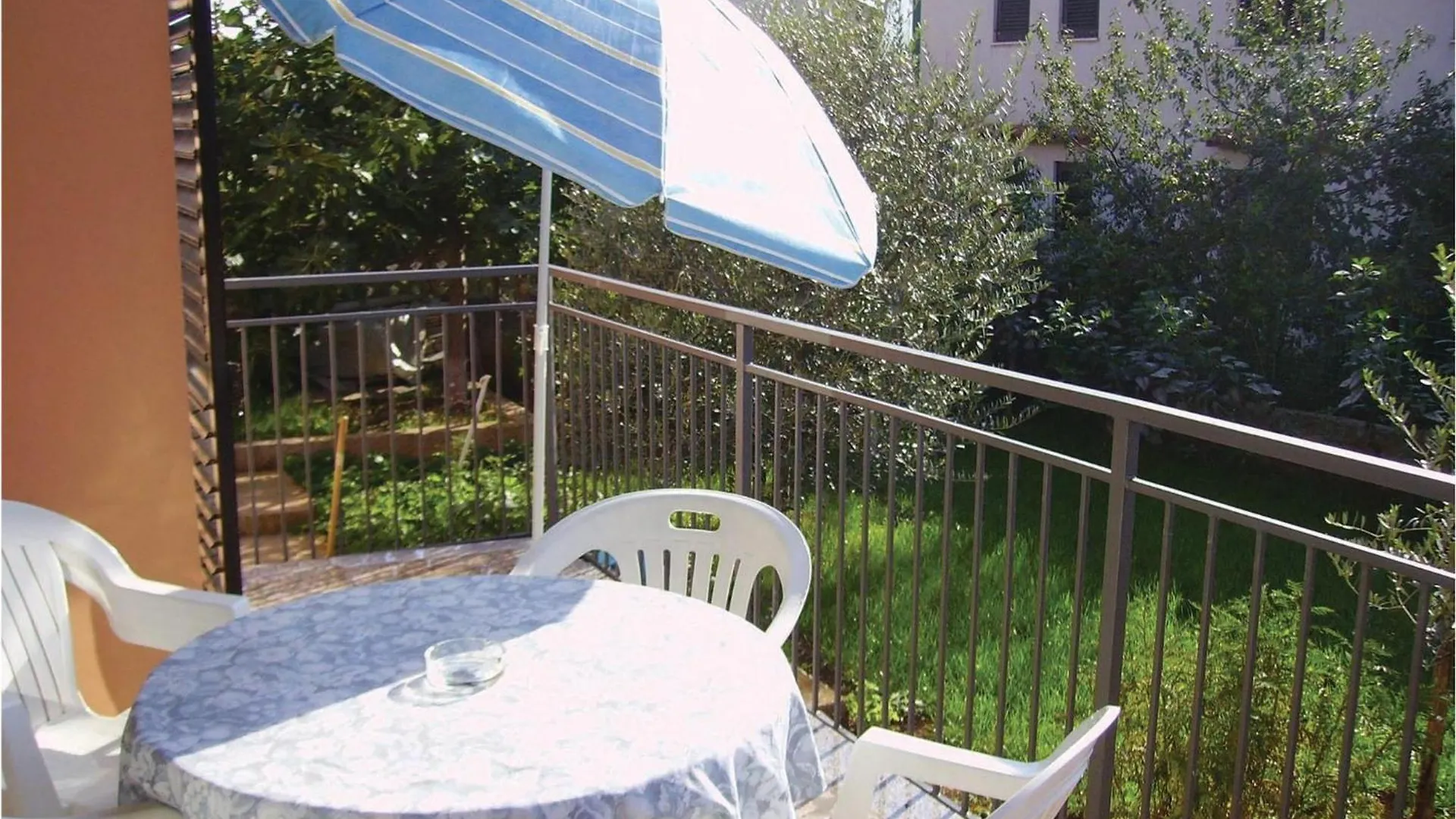 5 Bedroom Beautiful Apartment In Pula 0*,