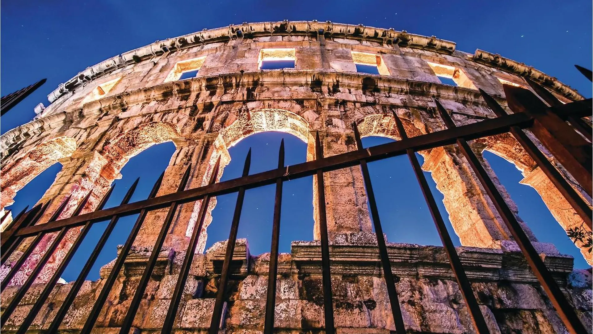 5 Bedroom Beautiful Apartment In Pula